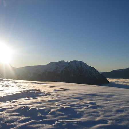 Hotel Le Dome Alpe d'Huez Екстериор снимка