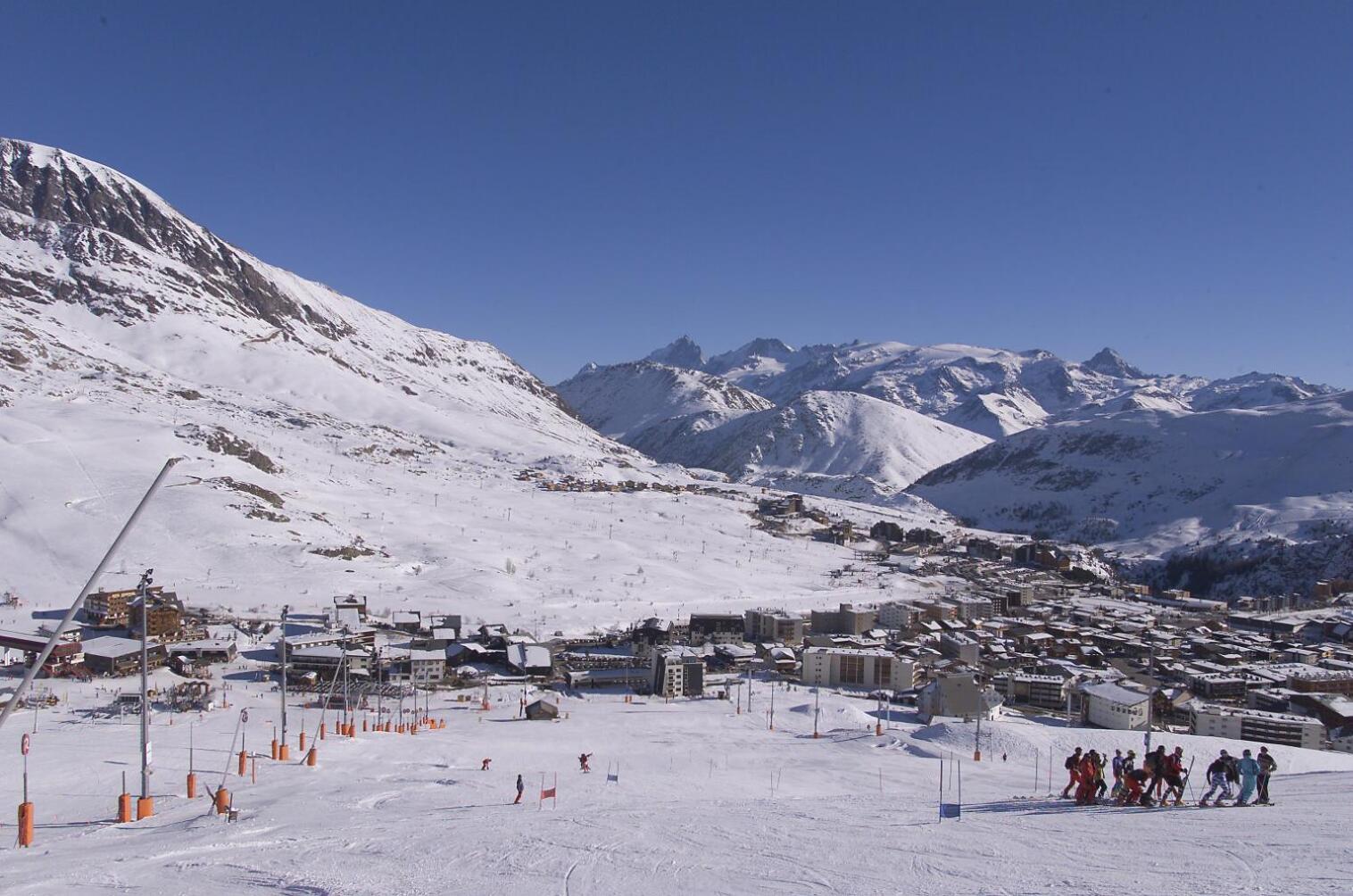 Hotel Le Dome Alpe d'Huez Екстериор снимка