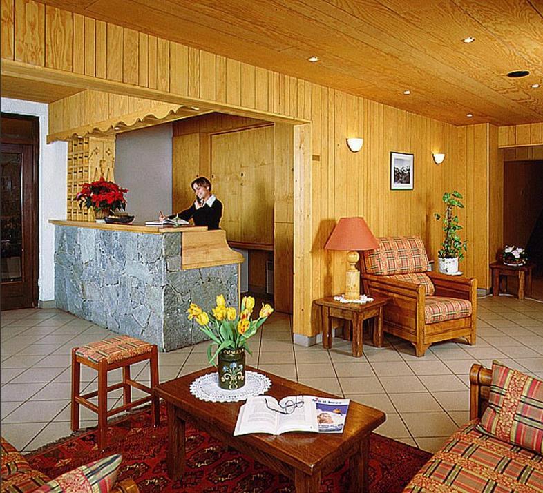 Hotel Le Dome Alpe d'Huez Екстериор снимка