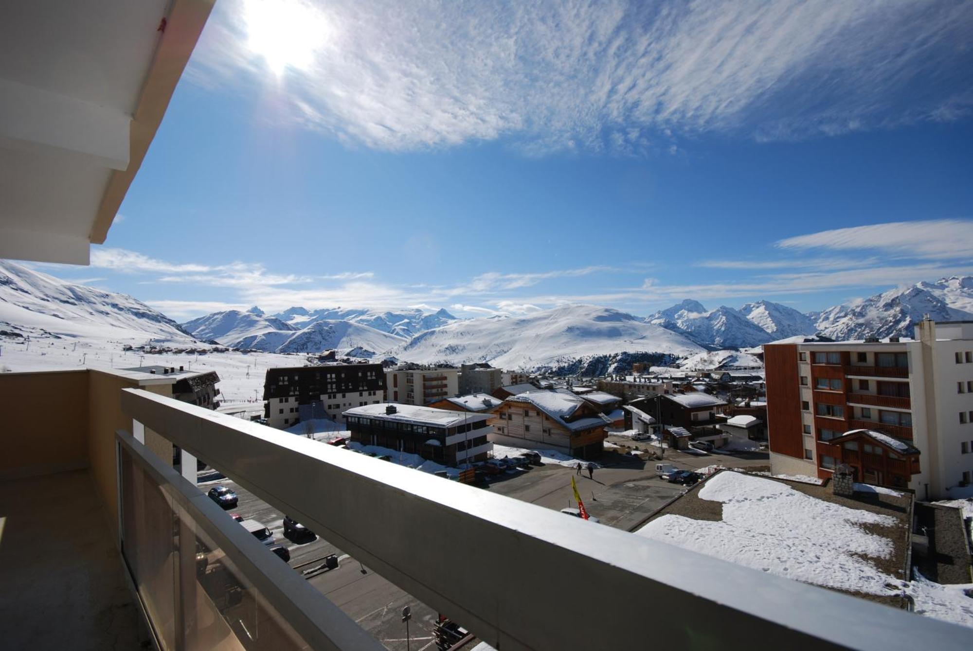 Hotel Le Dome Alpe d'Huez Екстериор снимка